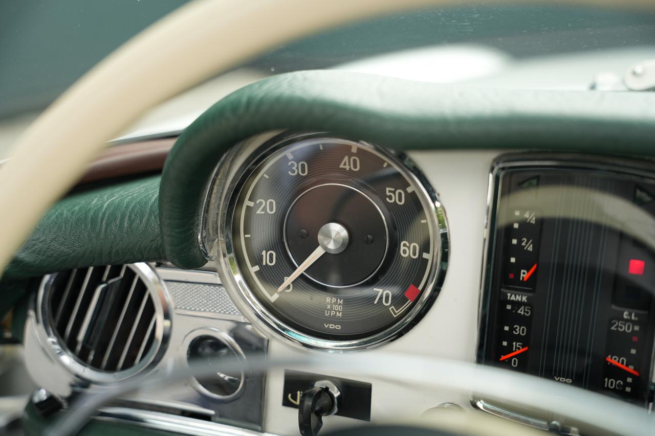 1968 Mercedes - Benz 280 SL