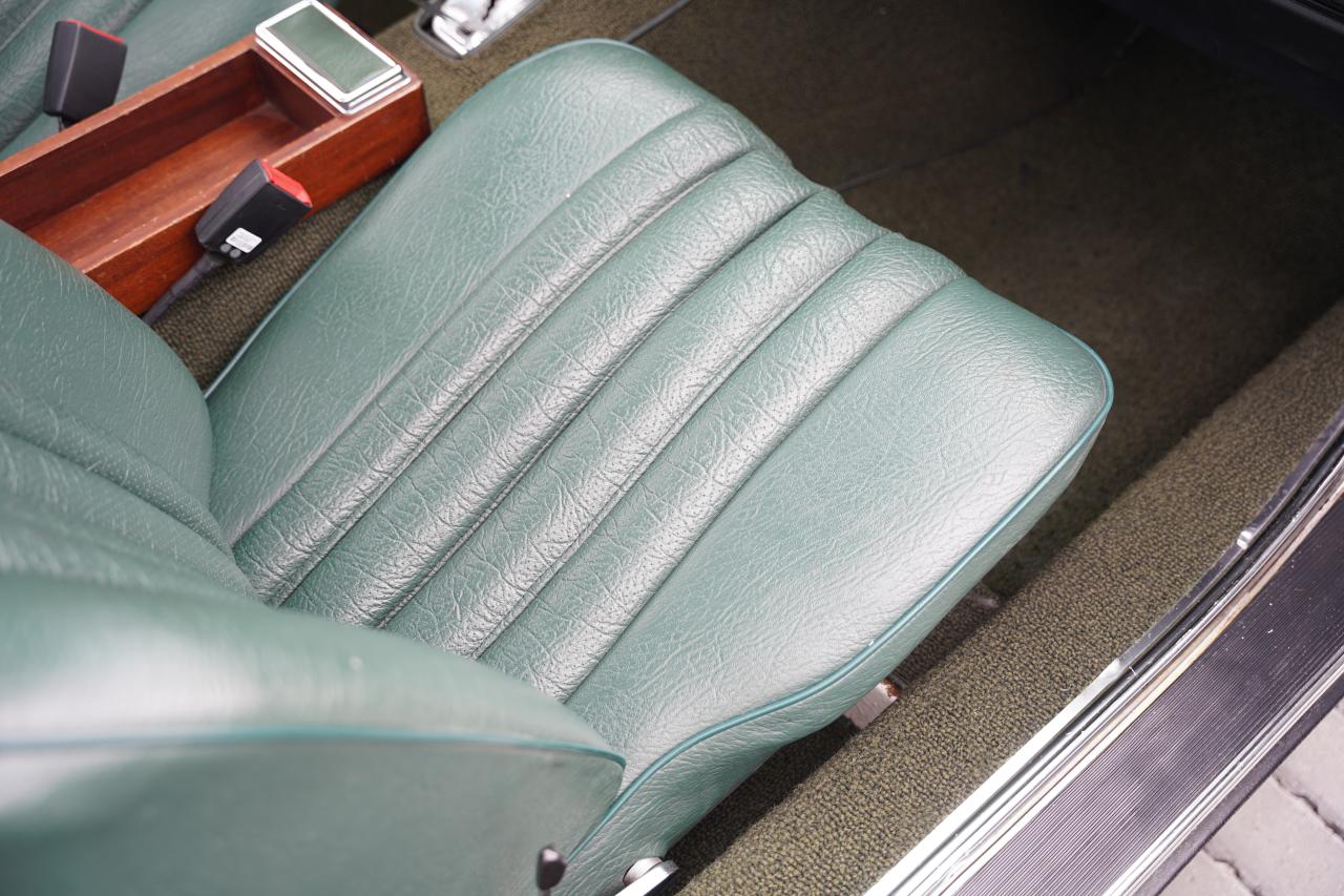 1968 Mercedes - Benz 280 SL