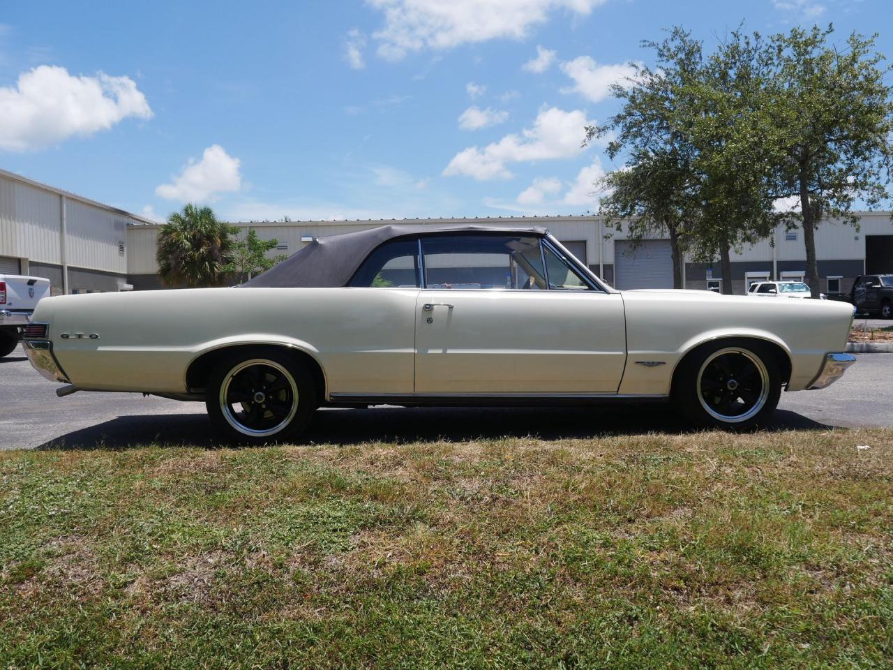 1965 Pontiac LeMans GTO Tribute Restomod