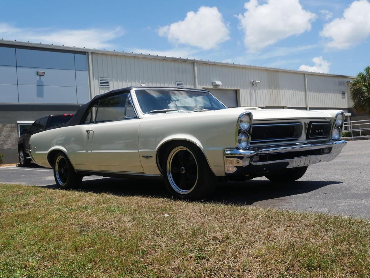 1965 Pontiac LeMans GTO Tribute Restomod