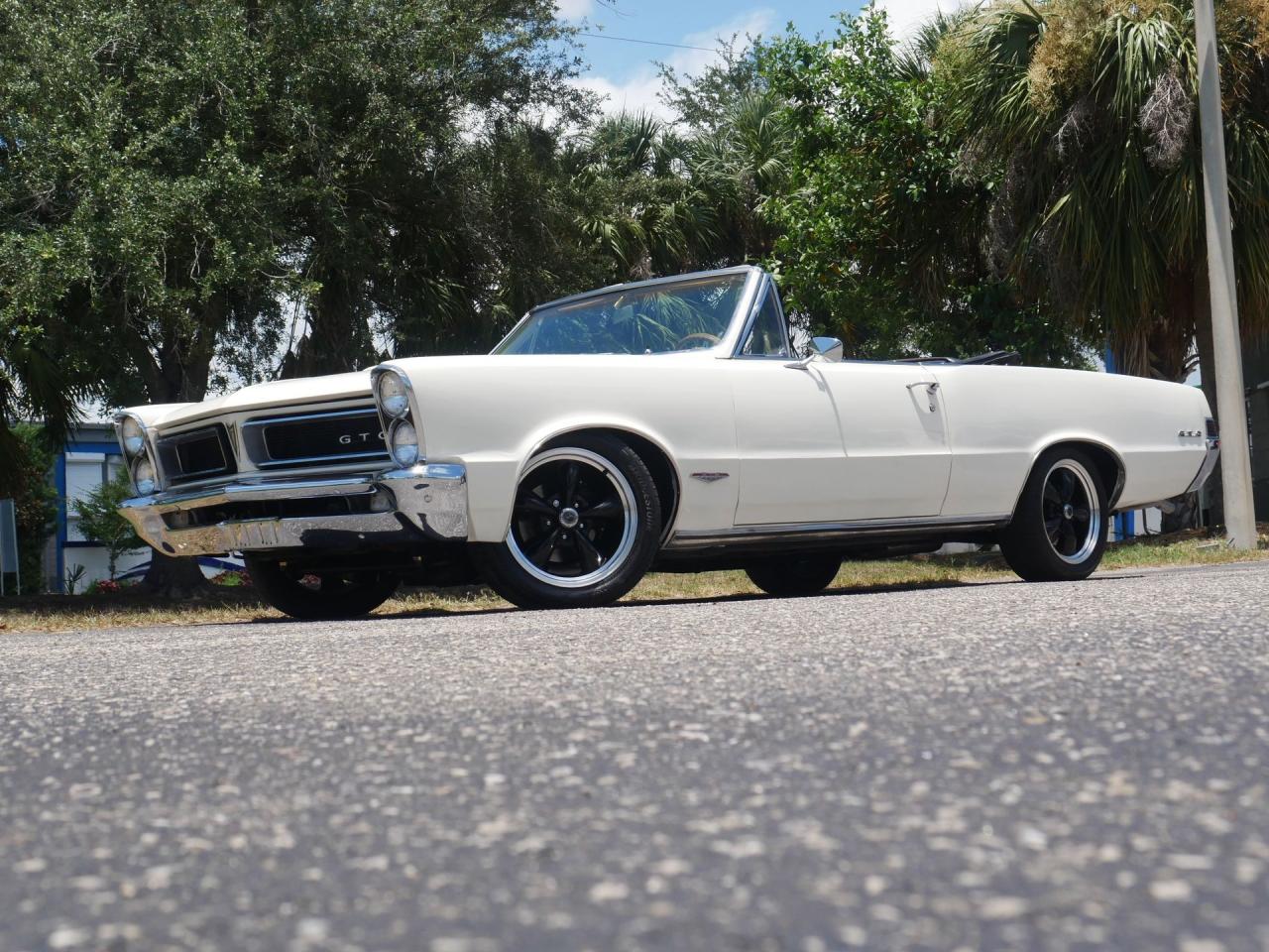 1965 Pontiac LeMans GTO Tribute Restomod