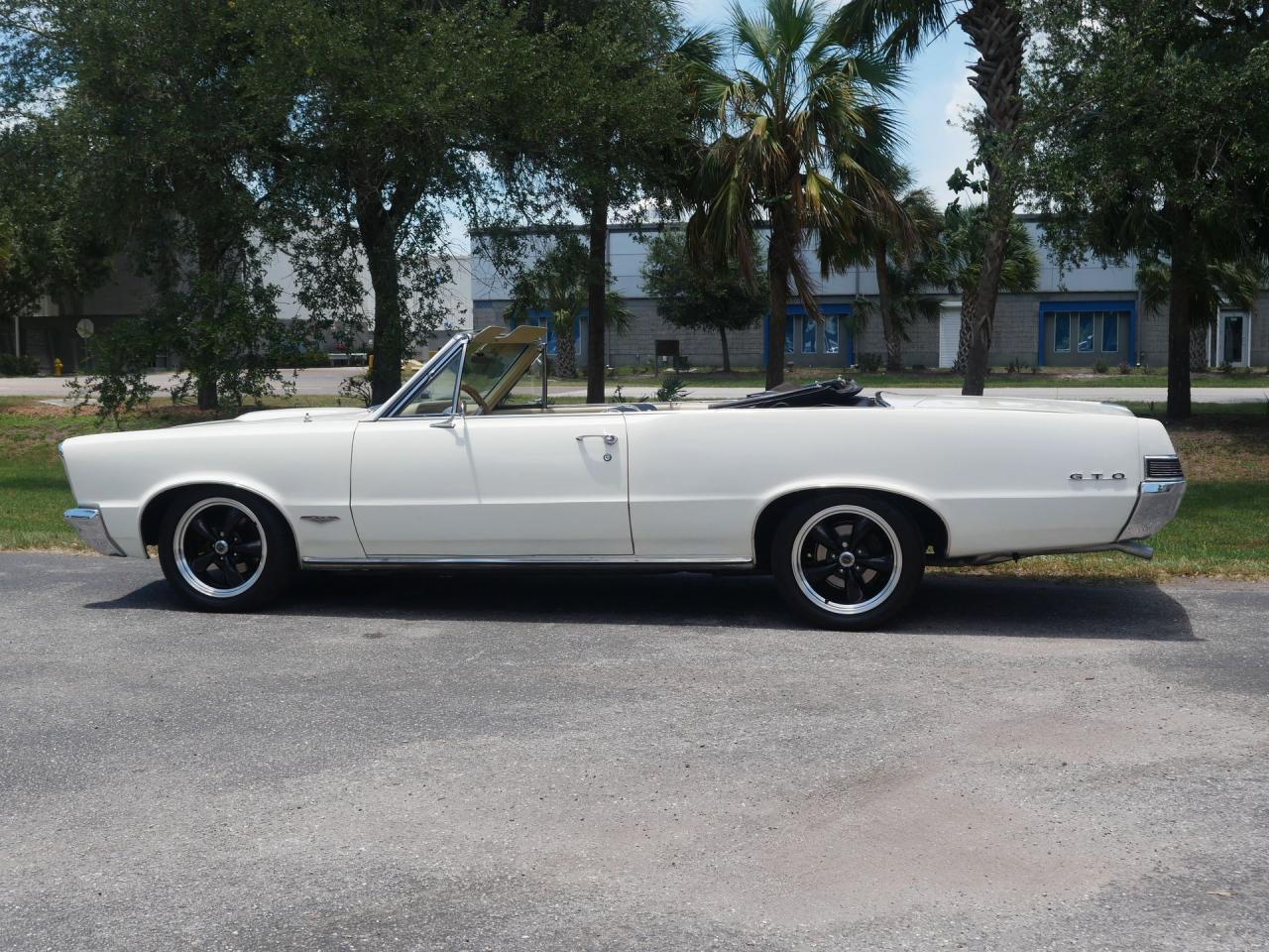 1965 Pontiac LeMans GTO Tribute Restomod