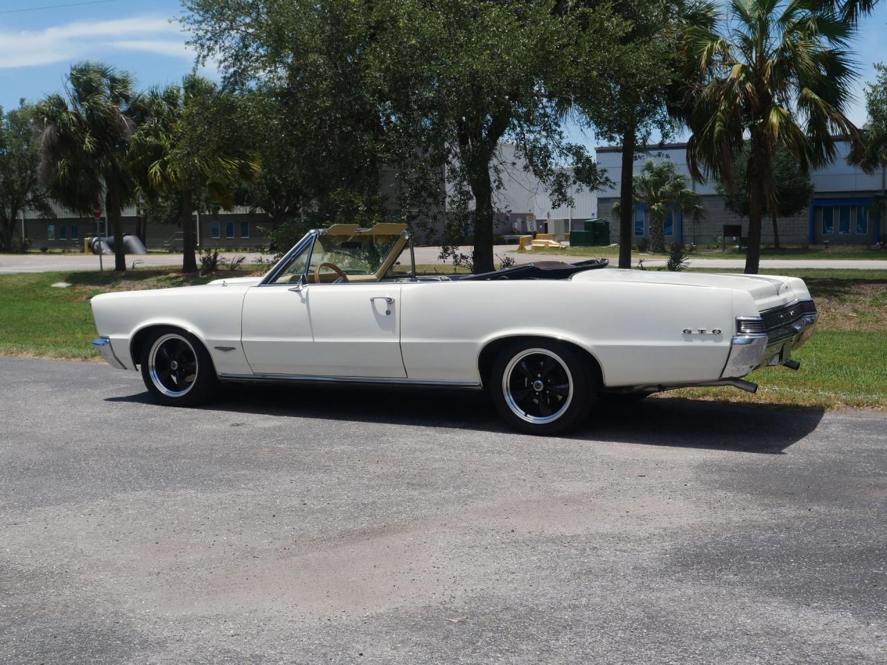 1965 Pontiac LeMans GTO Tribute Restomod