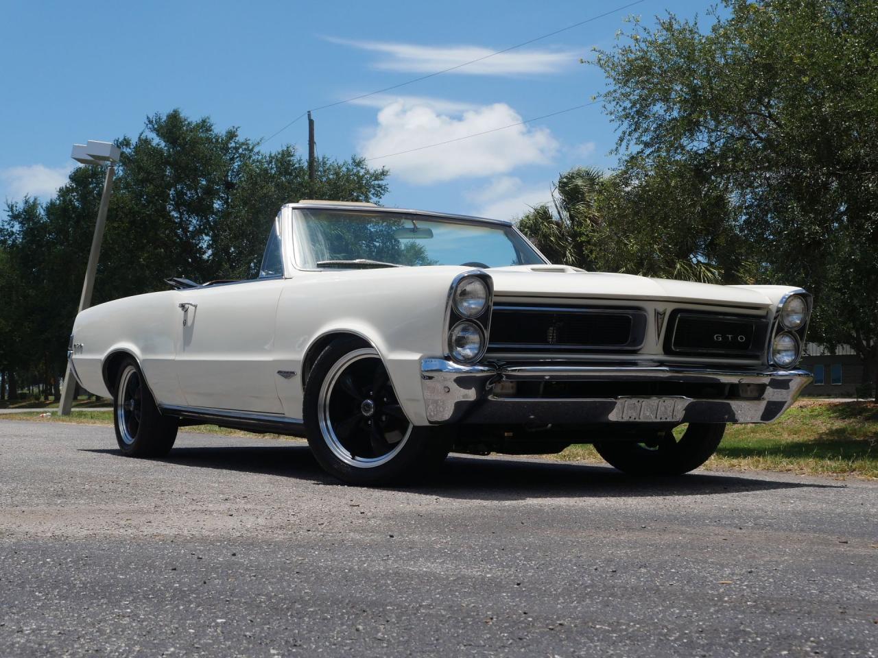 1965 Pontiac LeMans GTO Tribute Restomod