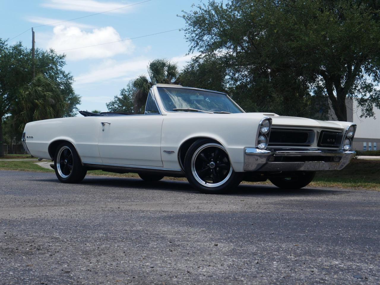 1965 Pontiac LeMans GTO Tribute Restomod