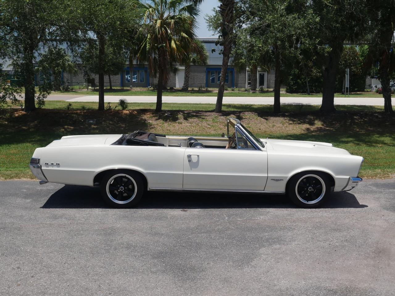 1965 Pontiac LeMans GTO Tribute Restomod