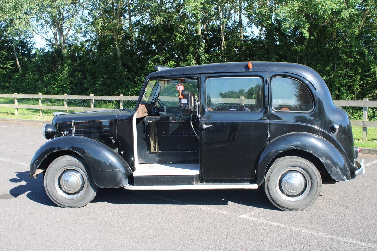 1957 Austin FX 3