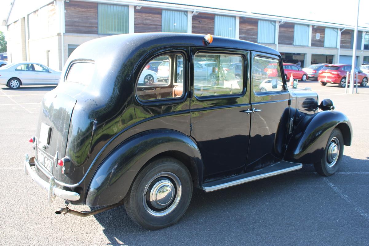 1957 Austin FX 3