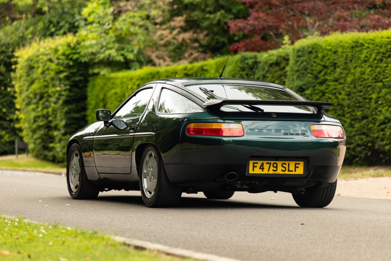 1989 Porsche 928 S4