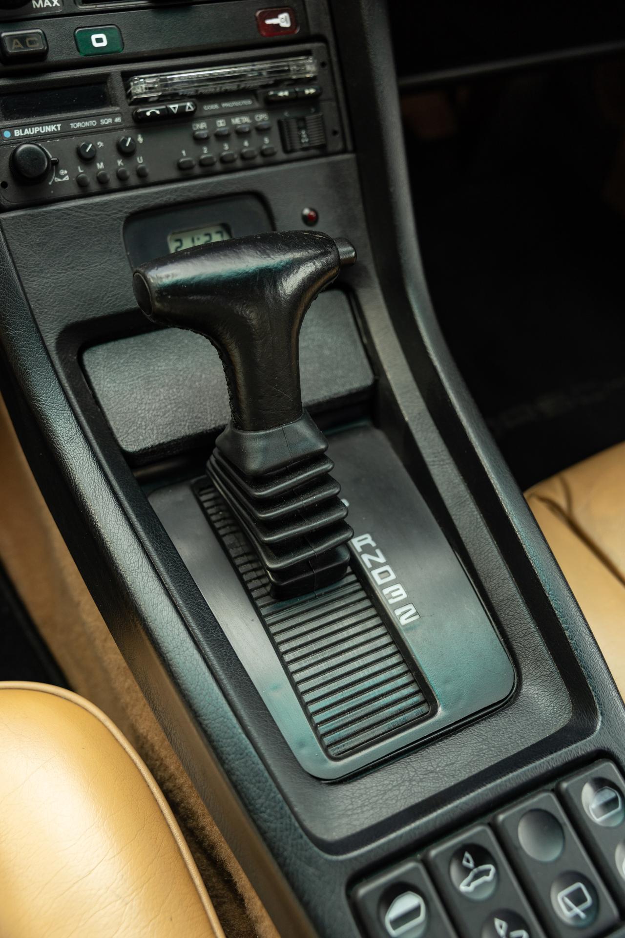 1989 Porsche 928 S4