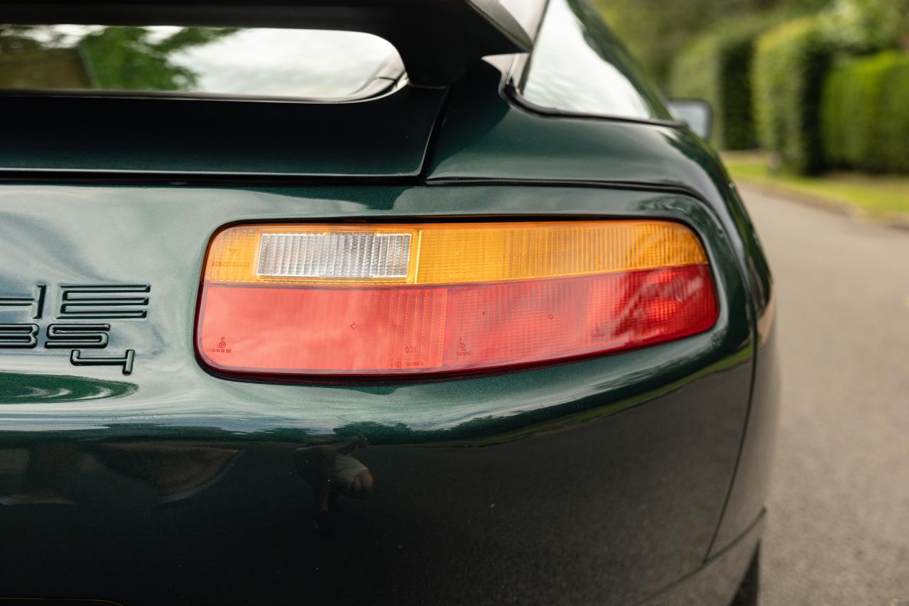 1989 Porsche 928 S4