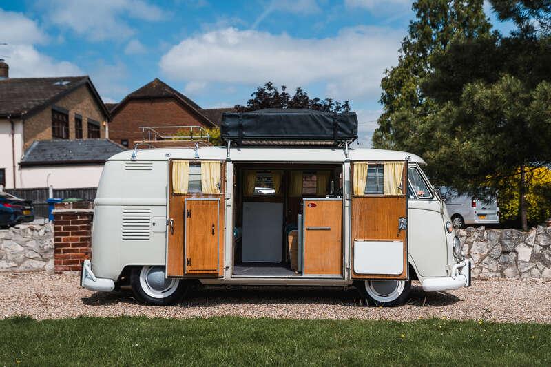 1966 Volkswagen TYPE 2 T1 DOUBLE-DOOR SUNDIAL CAMPER