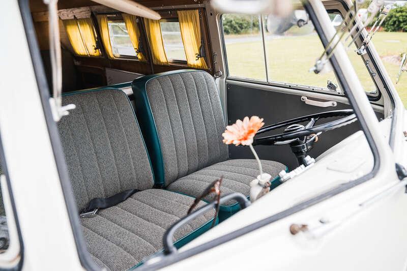 1966 Volkswagen TYPE 2 T1 DOUBLE-DOOR SUNDIAL CAMPER