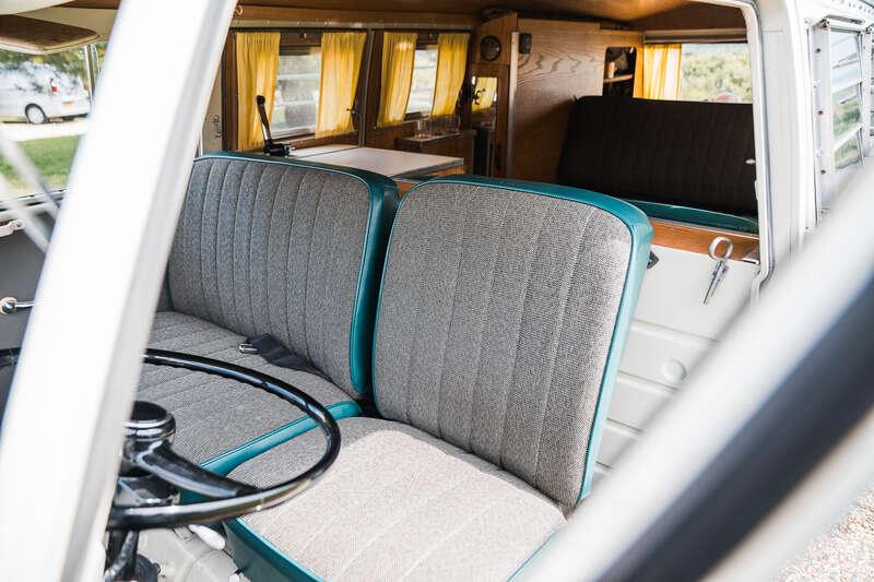 1966 Volkswagen TYPE 2 T1 DOUBLE-DOOR SUNDIAL CAMPER
