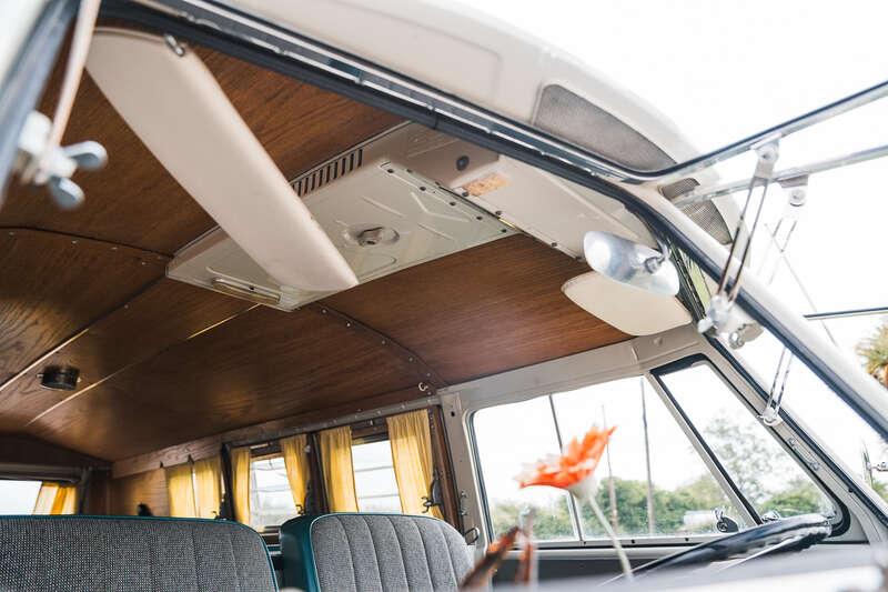1966 Volkswagen TYPE 2 T1 DOUBLE-DOOR SUNDIAL CAMPER
