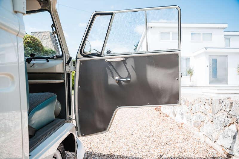 1966 Volkswagen TYPE 2 T1 DOUBLE-DOOR SUNDIAL CAMPER