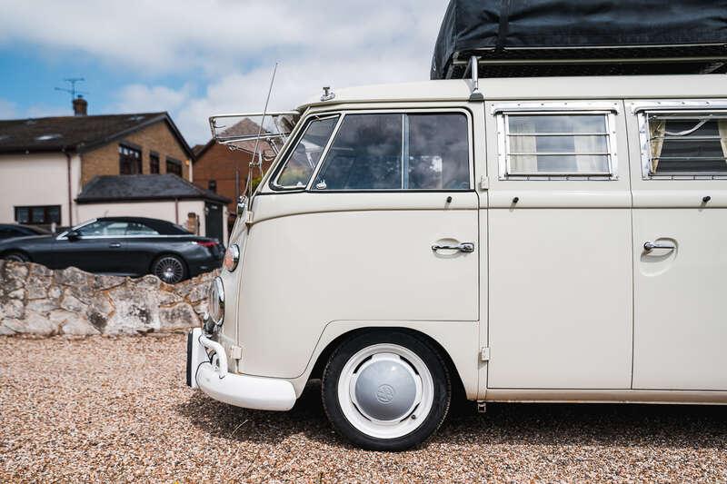1966 Volkswagen TYPE 2 T1 DOUBLE-DOOR SUNDIAL CAMPER