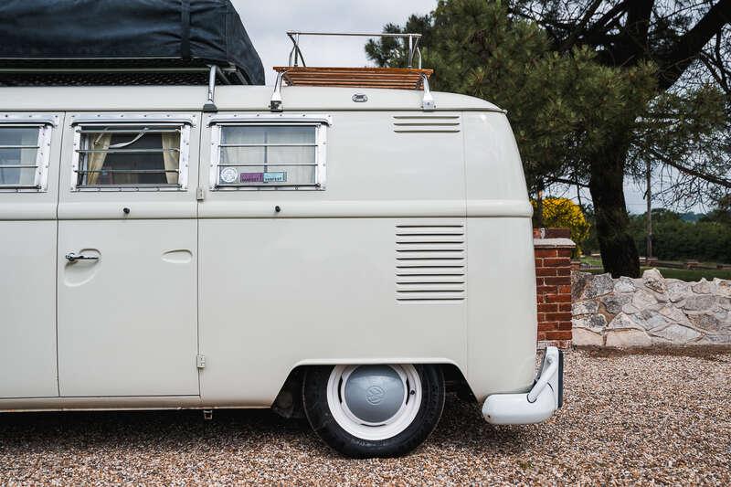 1966 Volkswagen TYPE 2 T1 DOUBLE-DOOR SUNDIAL CAMPER
