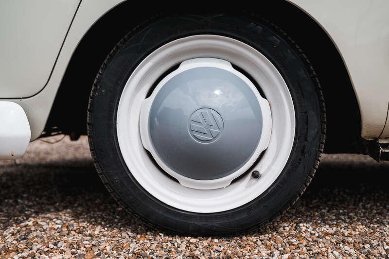 1966 Volkswagen TYPE 2 T1 DOUBLE-DOOR SUNDIAL CAMPER