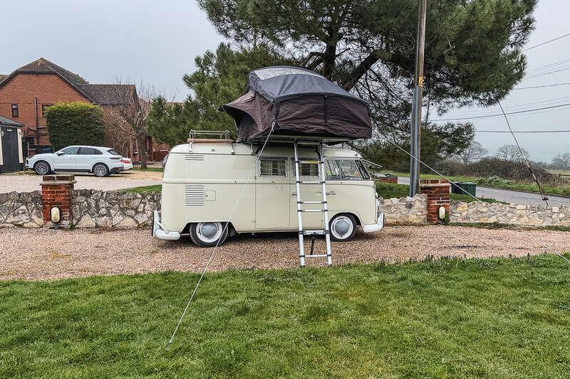 1966 Volkswagen TYPE 2 T1 DOUBLE-DOOR SUNDIAL CAMPER