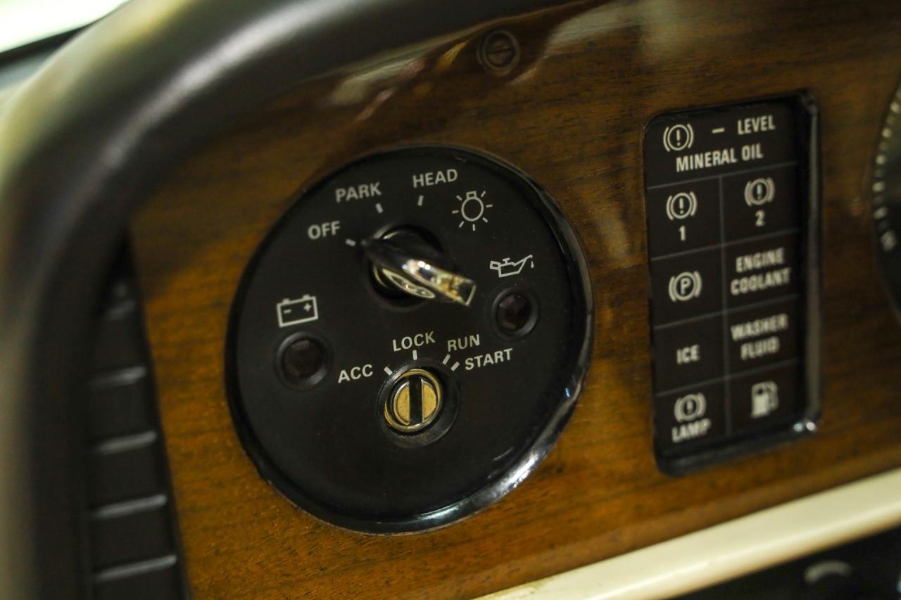 1984 Bentley Eight Saloon &ldquo;Acrylic White over Parchment&rdquo;