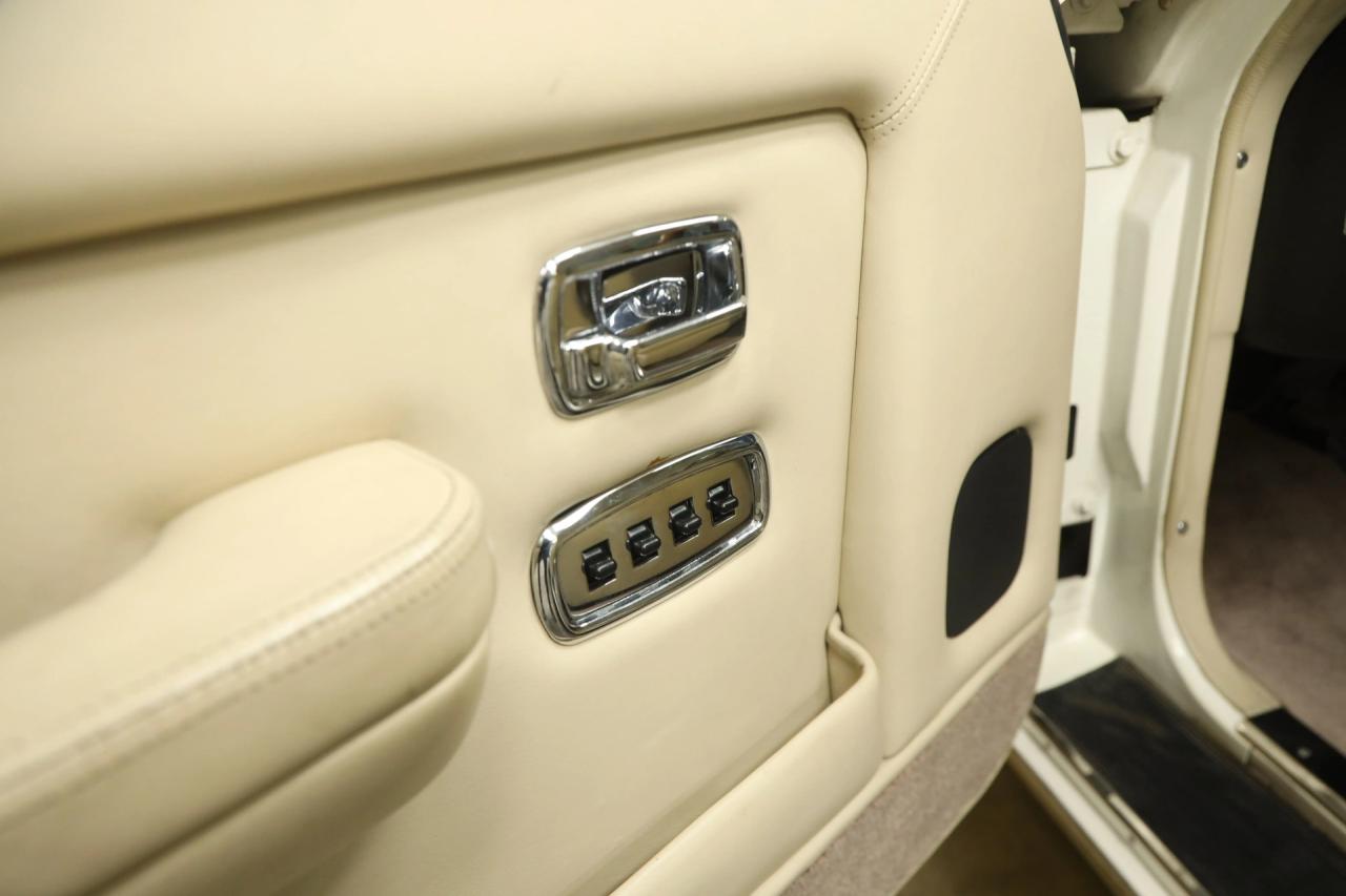 1984 Bentley Eight Saloon &ldquo;Acrylic White over Parchment&rdquo;