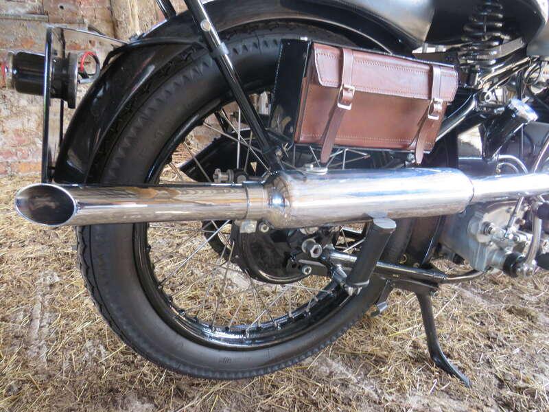 1935 MONTGOMERY GREYHOUND JAP