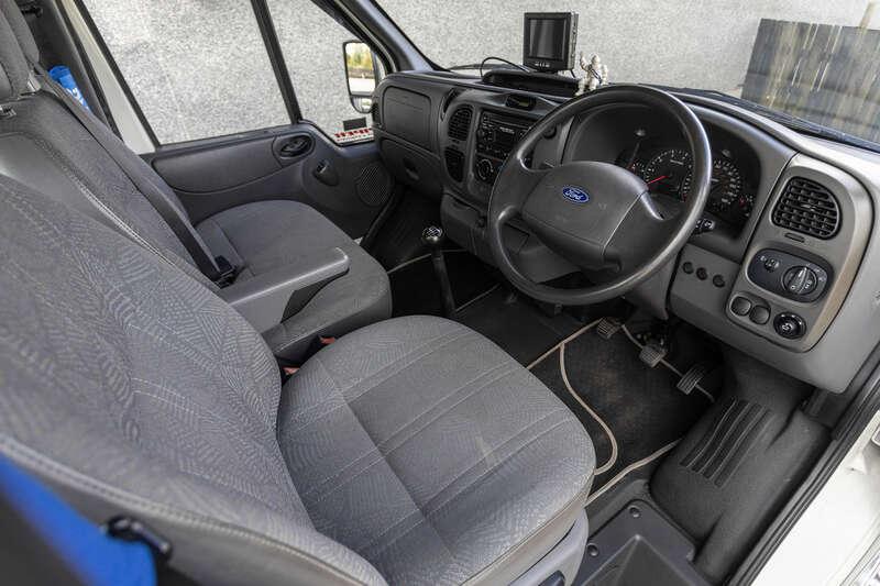 2005 Ford RECOVERY TRUCK