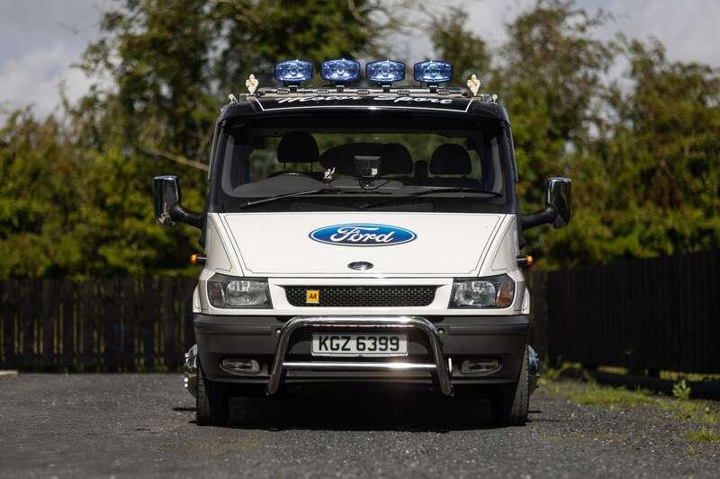 2005 Ford RECOVERY TRUCK