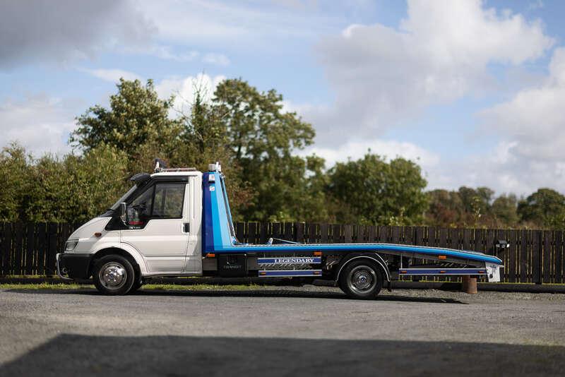 2005 Ford RECOVERY TRUCK