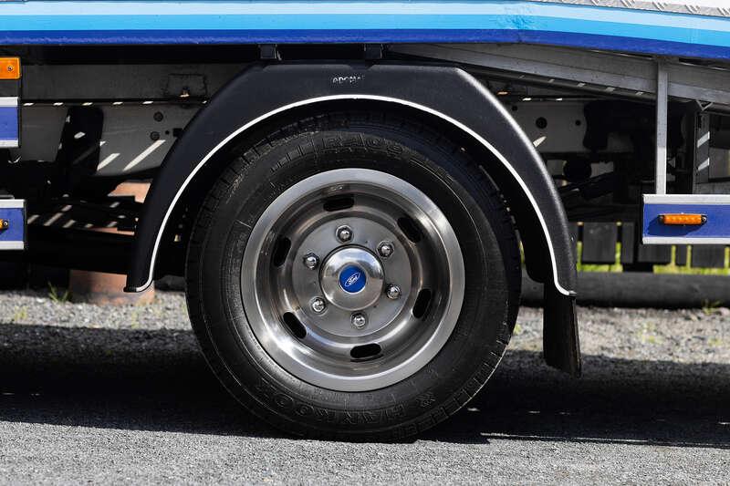 2005 Ford RECOVERY TRUCK