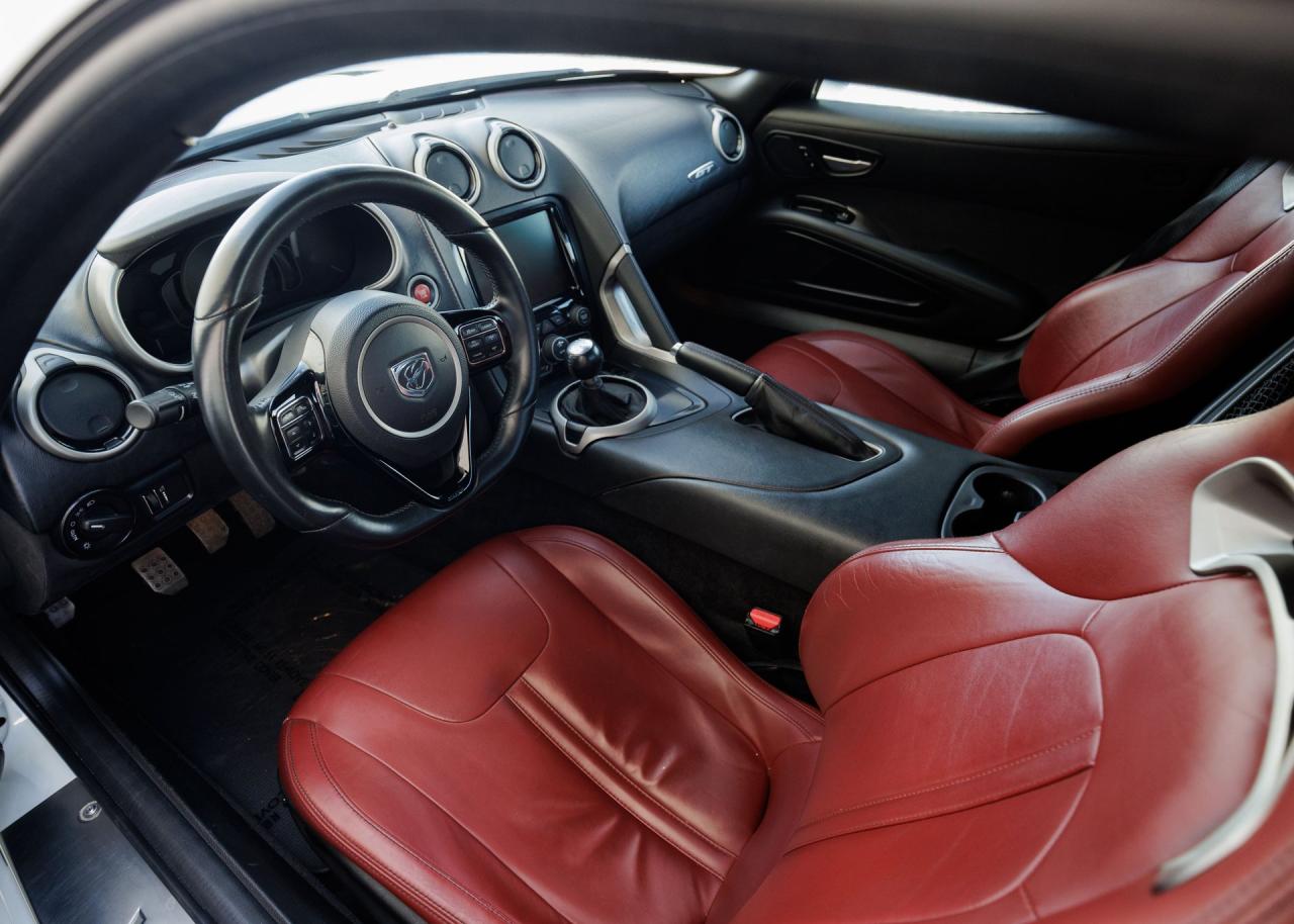 2016 Dodge Viper GTC