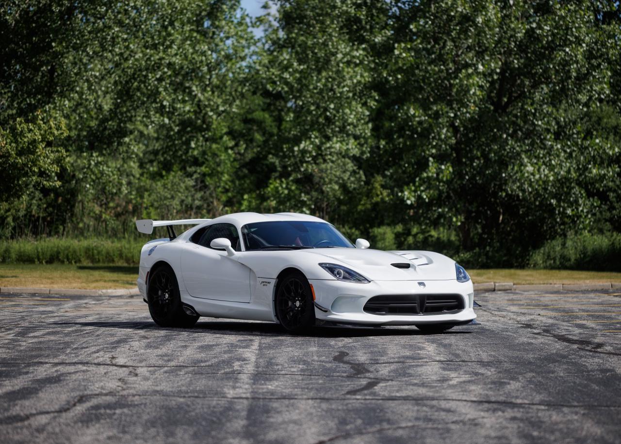 2016 Dodge Viper GTC