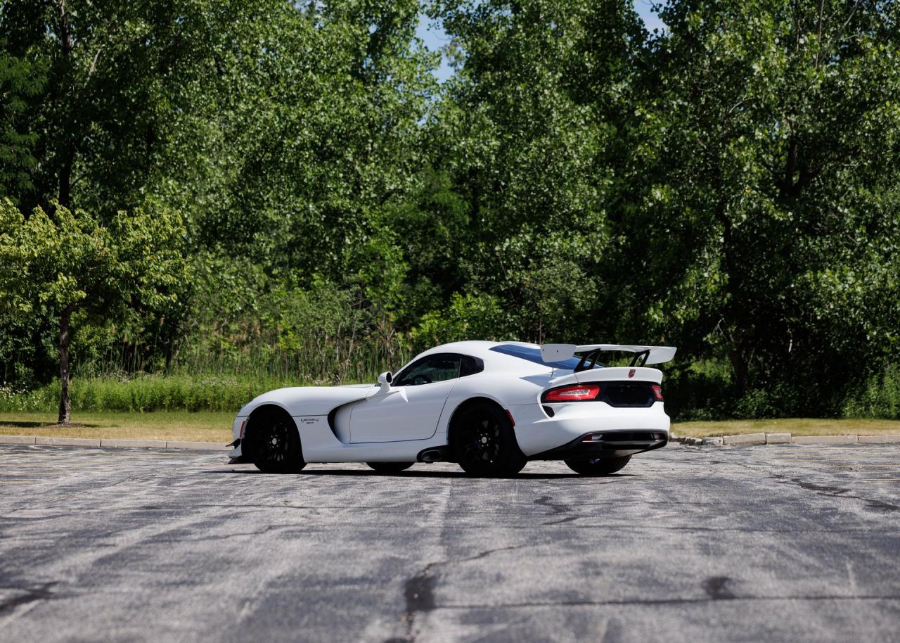 2016 Dodge Viper GTC