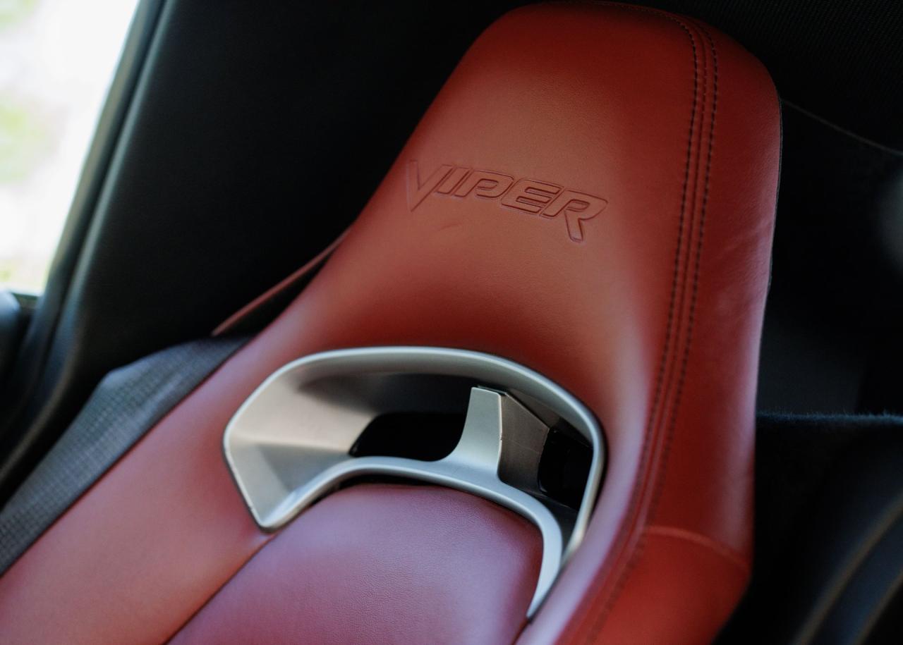 2016 Dodge Viper GTC