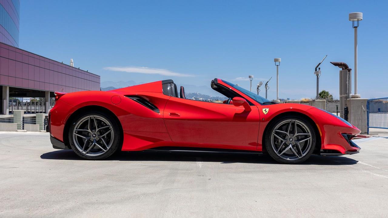 2020 Ferrari 488 Pista Spider