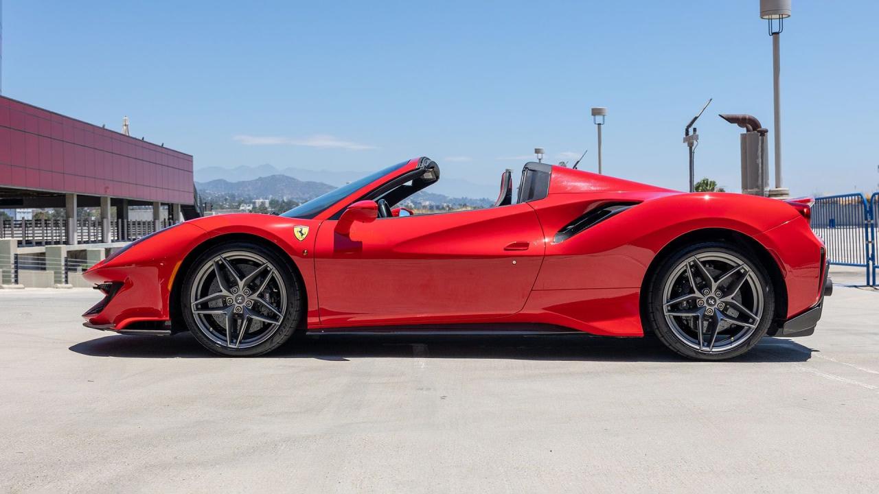 2020 Ferrari 488 Pista Spider