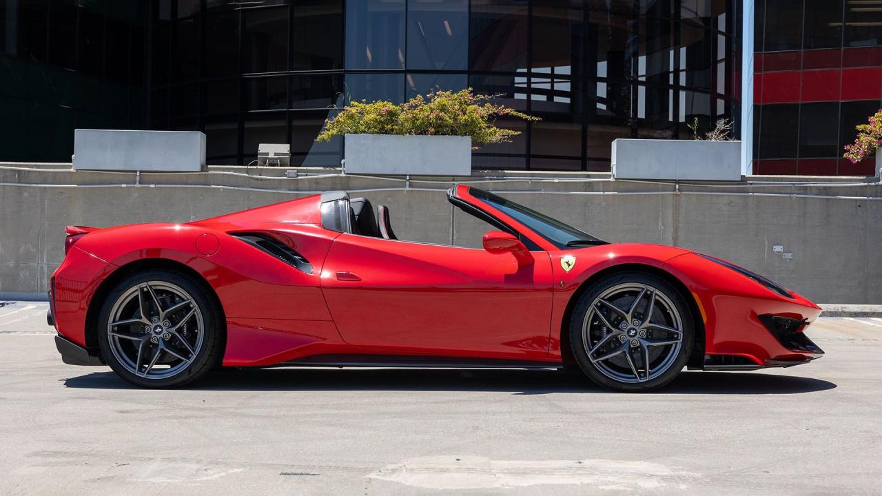 2020 Ferrari 488 Pista Spider