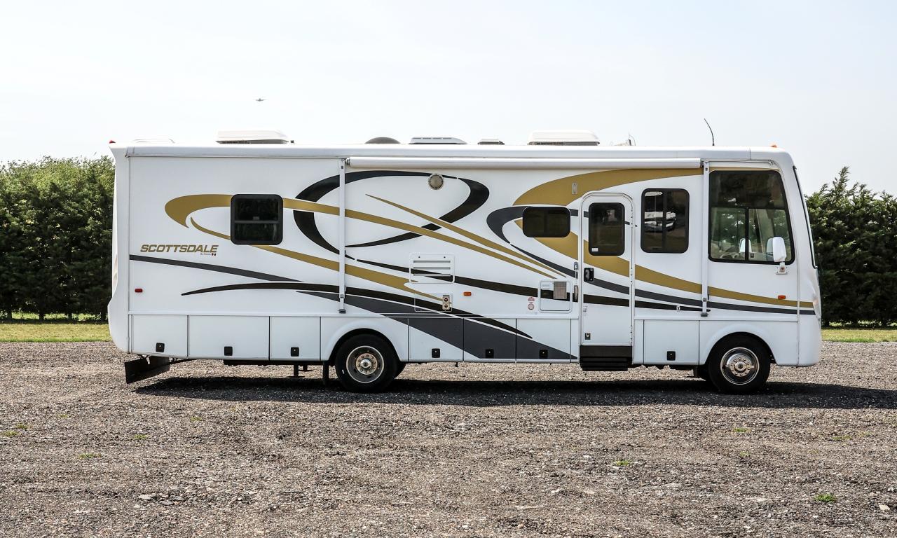 2005 Newmar Scottsdale 3201 Motorhome