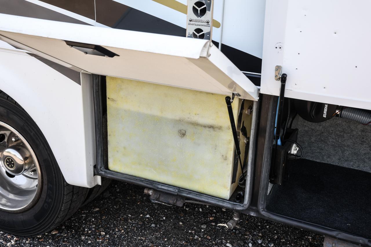 2005 Newmar Scottsdale 3201 Motorhome