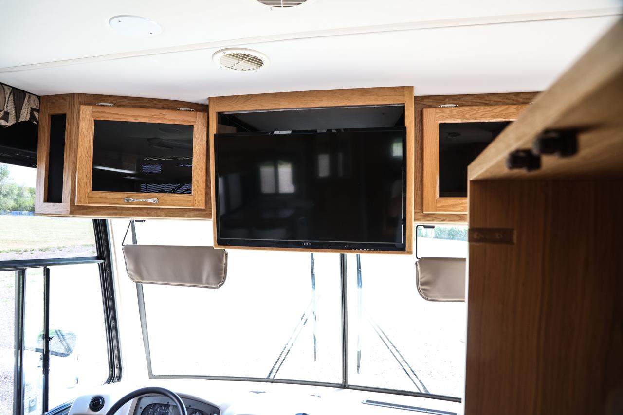 2005 Newmar Scottsdale 3201 Motorhome