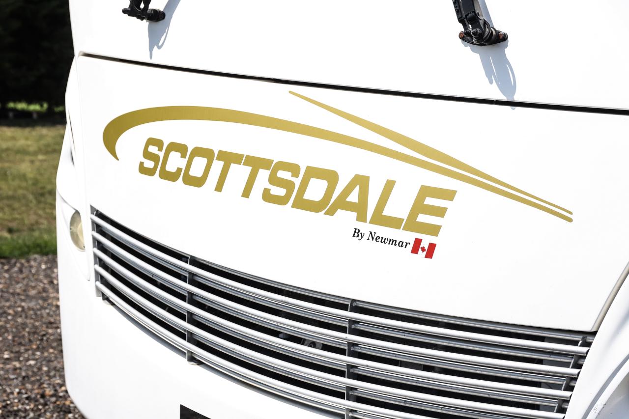 2005 Newmar Scottsdale 3201 Motorhome