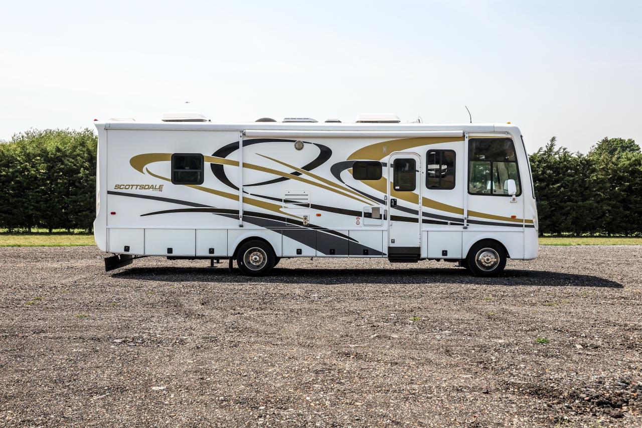 2005 Newmar Scottsdale 3201 Motorhome