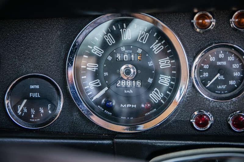 1974 Aston Martin V8 SERIES 3