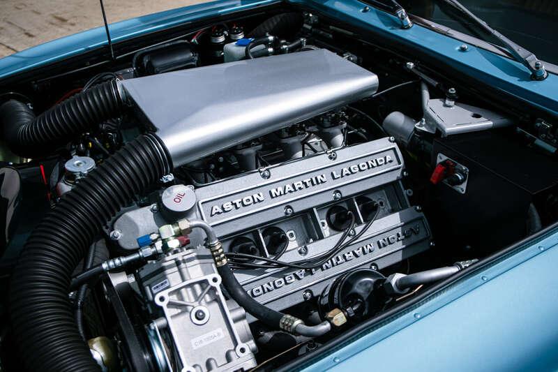1974 Aston Martin V8 SERIES 3