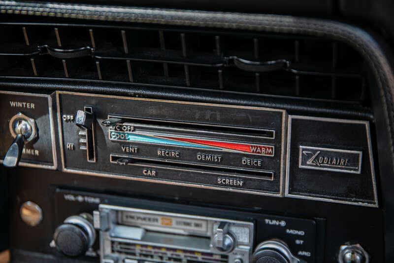 1974 Aston Martin V8 SERIES 3