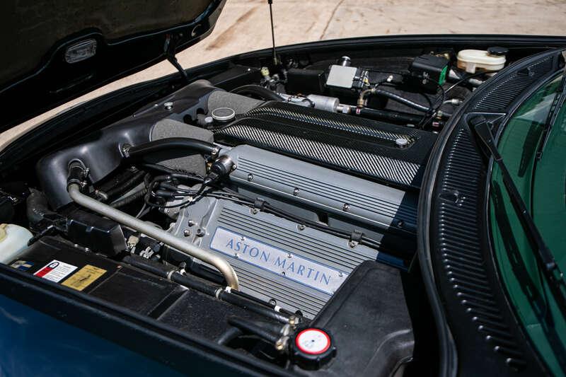 1998 Aston Martin V8 COUPE AUTO