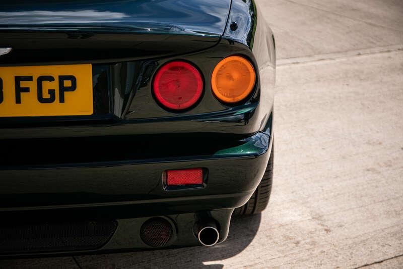 1998 Aston Martin V8 COUPE AUTO
