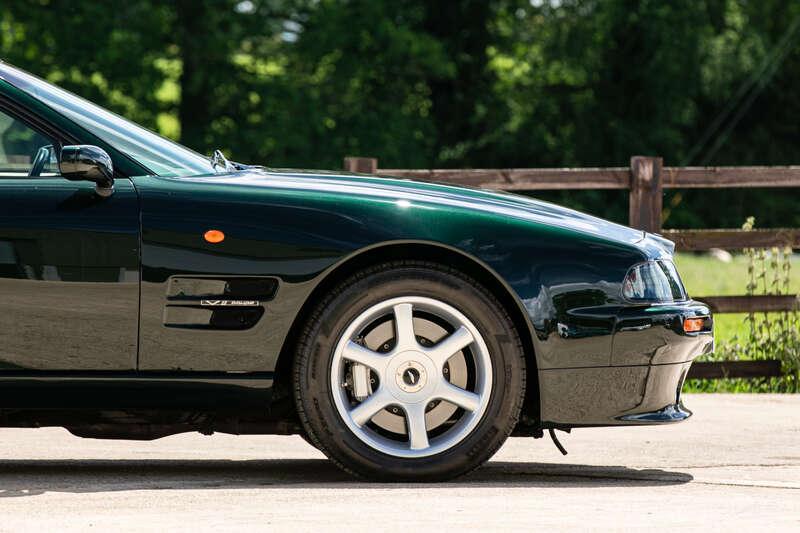 1998 Aston Martin V8 COUPE AUTO
