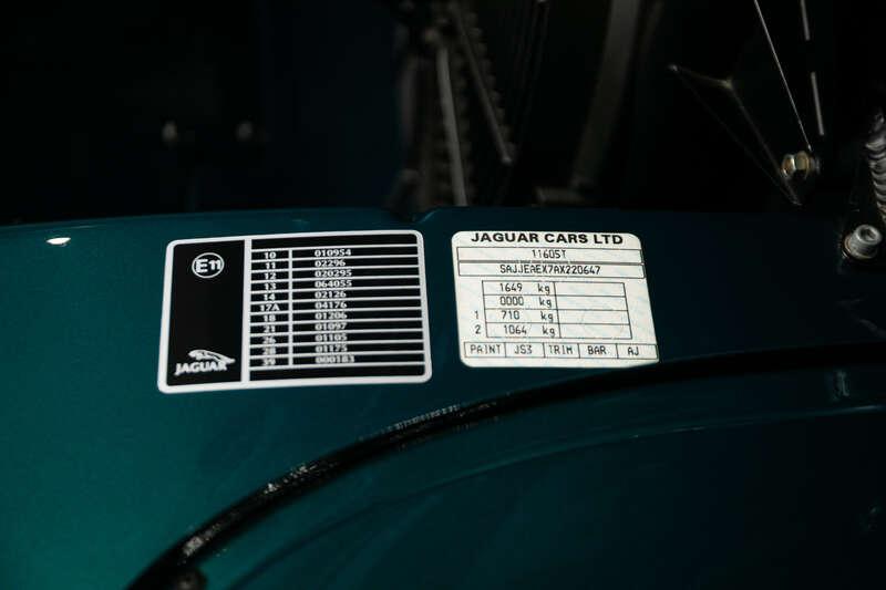 1994 Jaguar XJ 220